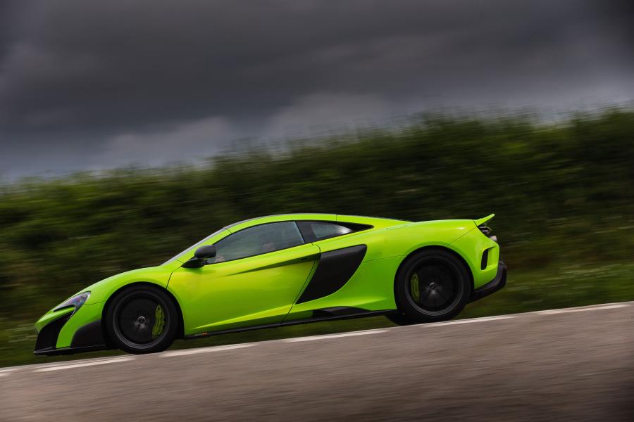  McLaren 675LT 2015 года  (WW) (фото 36 из 39)